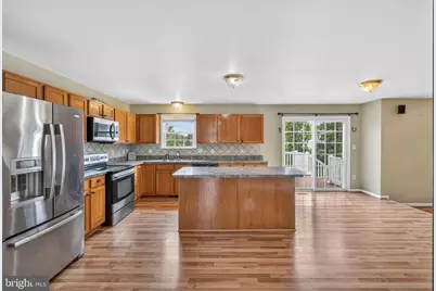 33 Wild Rose Drive, Fredericksburg, VA 22406 - Photo 2