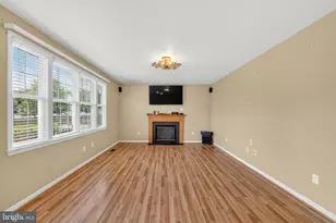 33 Wild Rose Dr, Fredericksburg, VA 22406 - Photo 4