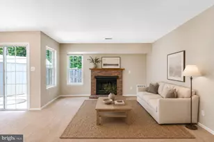 410 Wind Ridge Dr, Stafford, VA 22554 - Photo 2