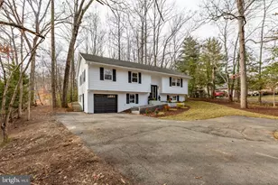 2221 Harpoon Dr, Stafford, VA 22554 - Photo 2