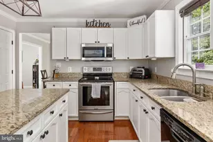 21 St Marks Ct, Stafford, VA 22556 - Photo 24