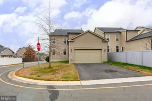 930 Forsythia Ln, Stafford, VA 22554 - Photo 54