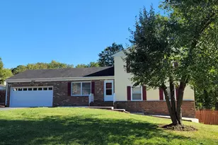 220 Tanglewood Ln, Stafford, VA 22554 - Photo 2