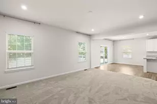 124 Brooke Village Dr, Fredericksburg, VA 22405 - Photo 16