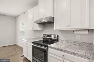 124 Brooke Village Dr, Fredericksburg, VA 22405 - Photo 10