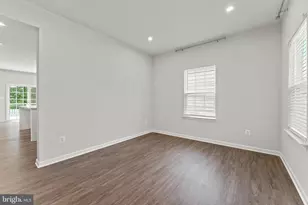 124 Brooke Village Dr, Fredericksburg, VA 22405 - Photo 4
