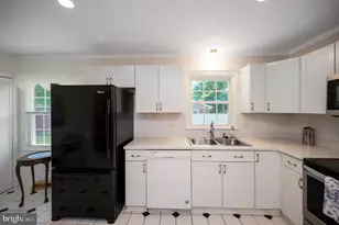 603 Perry Dr, Fredericksburg, VA 22405 - Photo 22