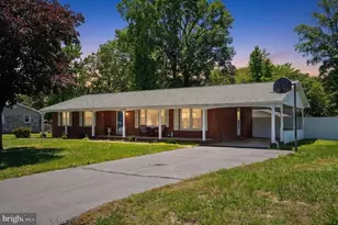 603 Perry Dr, Fredericksburg, VA 22405 - Photo 2