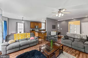 1015 Julian Dr, Fredericksburg, VA 22405 - Photo 12