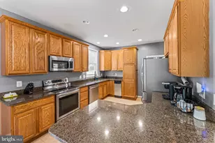 1015 Julian Dr, Fredericksburg, VA 22405 - Photo 4