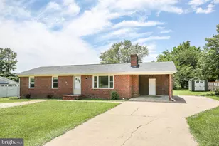 803 Grafton St, Fredericksburg, VA 22405 - Photo 2