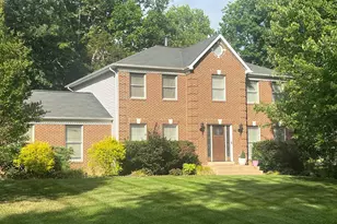 96 Holly Cir, Fredericksburg, VA 22405 - Photo 2