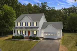 143 Greenway St, Fredericksburg, VA 22405 - Photo 1