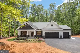 142 Chesapeake Dr, Stafford, VA 22554 - Photo 1
