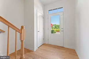 201 Spotswood St, Stafford, VA 22554 - Photo 2
