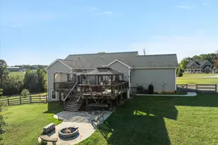 250 Lerose Dr, Fredericksburg, VA 22406 - Photo 4
