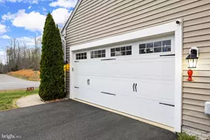 345 Long Meadow Dr, Fredericksburg, VA 22406 - Photo 6