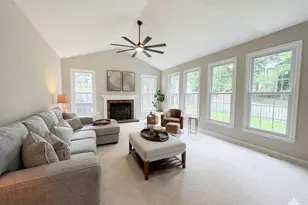 11 Danbury Forest Ln, Stafford, VA 22554 - Photo 2
