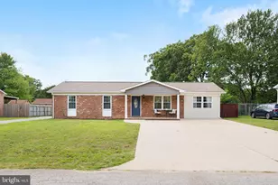 609 Edwards Dr, Fredericksburg, VA 22405 - Photo 2