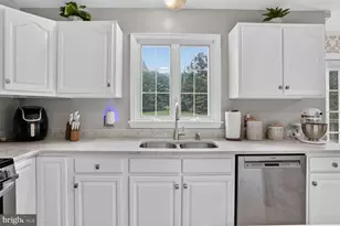 5 Oliver Ct, Fredericksburg, VA 22406 - Photo 12
