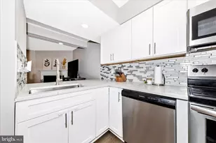 608 Cabin Ct, Stafford, VA 22554 - Photo 8