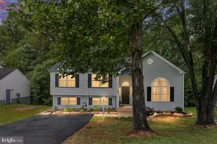 43 Cherry Laurel Dr, Fredericksburg, VA 22405 - Photo 2