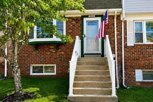 1012 James Madison Cir, Fredericksburg, VA 22405 - Photo 2