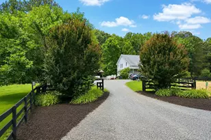 559 Holly Corner Rd, Fredericksburg, VA 22406 - Photo 4