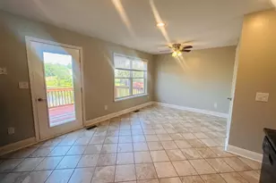 400 Munsons Hill Ct, Stafford, VA 22554 - Photo 8