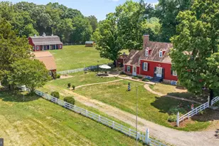 305 Chapel Green Rd, Fredericksburg, VA 22405 - Photo 2