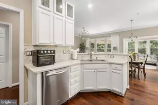 332 Bridgewater Cir, Fredericksburg, VA 22406 - Photo 20