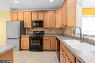 76 Denison St, Fredericksburg, VA 22406 - Photo 2