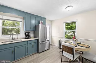 303 Via De Rosa Dr, Stafford, VA 22556 - Photo 6