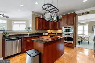 20 Gibson Dr, Fredericksburg, VA 22406 - Photo 2