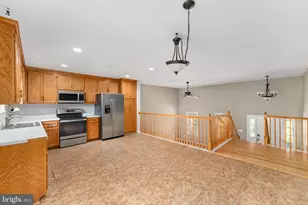 70 Grove Ln, Fredericksburg, VA 22406 - Photo 14