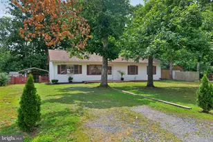 9 Breezy Hill Dr, Stafford, VA 22556 - Photo 1