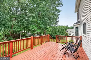 76 Cardinal Forest Dr, Fredericksburg, VA 22406 - Photo 2