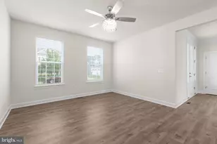 1221 Marigold St, Stafford, VA 22554 - Photo 8