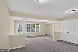 106 Charles St, Fredericksburg, VA 22405 - Photo 2