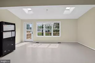 106 Charles St, Fredericksburg, VA 22405 - Photo 6