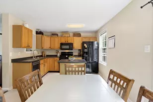 407 Clint Ln, Fredericksburg, VA 22405 - Photo 8