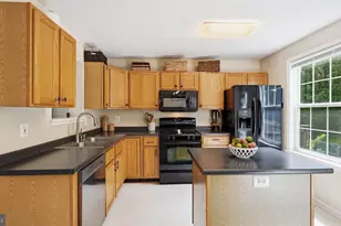 407 Clint Ln, Fredericksburg, VA 22405 - Photo 2
