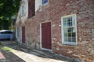 121 Washington St, Falmouth, VA 22405 - Photo 2
