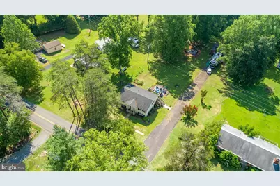 665 Holly Corner Rd, Fredericksburg, VA 22406 - Photo 4