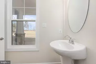 804 Holly Corner Rd, Fredericksburg, VA 22406 - Photo 16