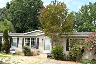 5 Garden Ln, Stafford, VA 22554 - Photo 2
