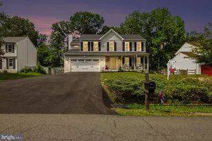 59 Briarwood Dr, Fredericksburg, VA 22405 - Photo 2