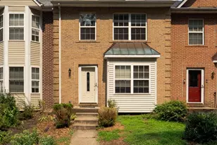 413 Lakeview Ct, Stafford, VA 22554 - Photo 2