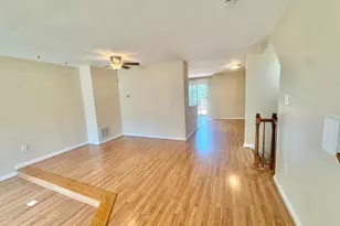 704 Stafford Glen Ct, Stafford, VA 22554 - Photo 2
