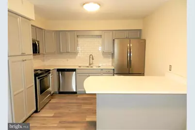 300 Claiborne Avenue #4, Fredericksburg, VA 22405 - Photo 4